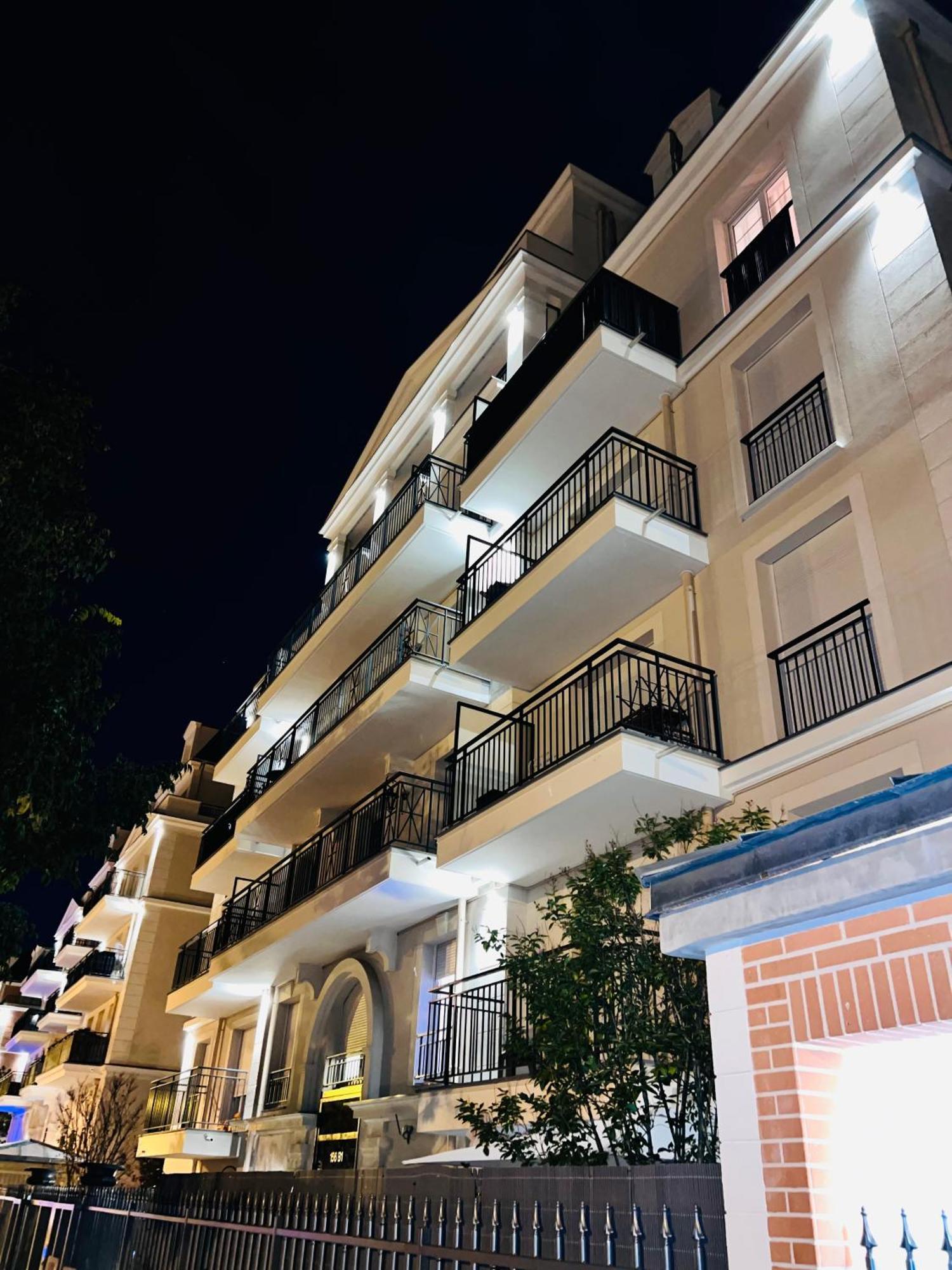 Les Residences De Djibril 르블랑메스니 외부 사진